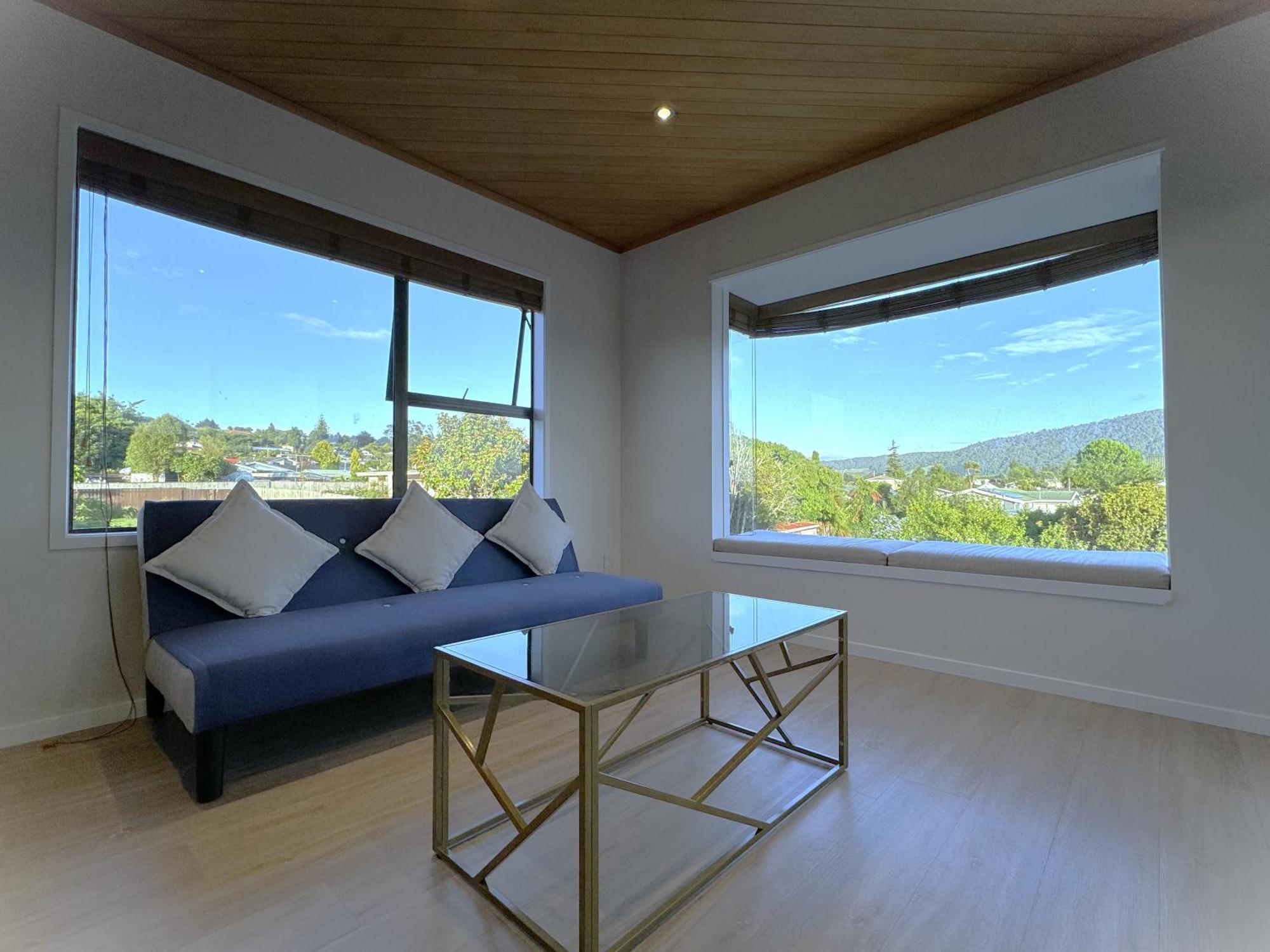 Spacious Retreat With Mountain View Holiday home Rotorua